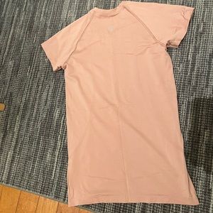 Lululemon swiftly tech shirt